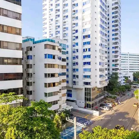 Laguito Neighborhood Marinares Apartamento *